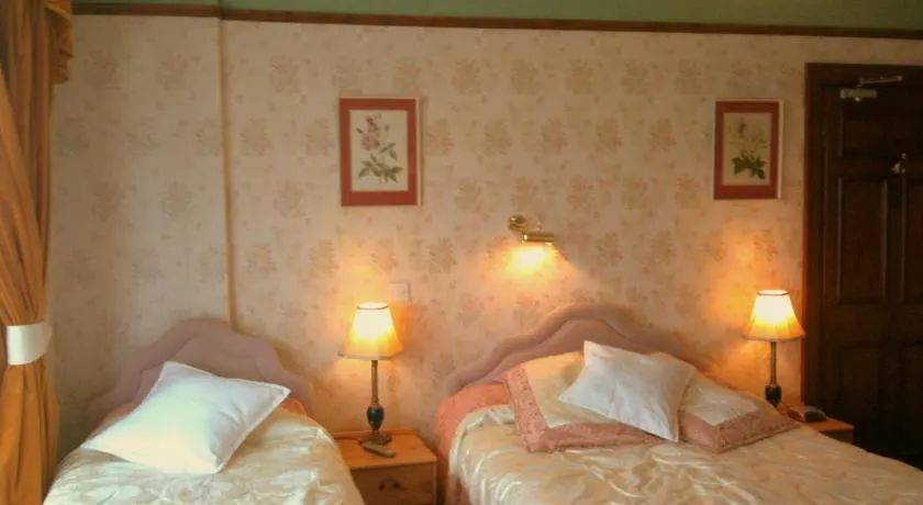Almond House B&B Edinburgh 0*,  Großbritannien