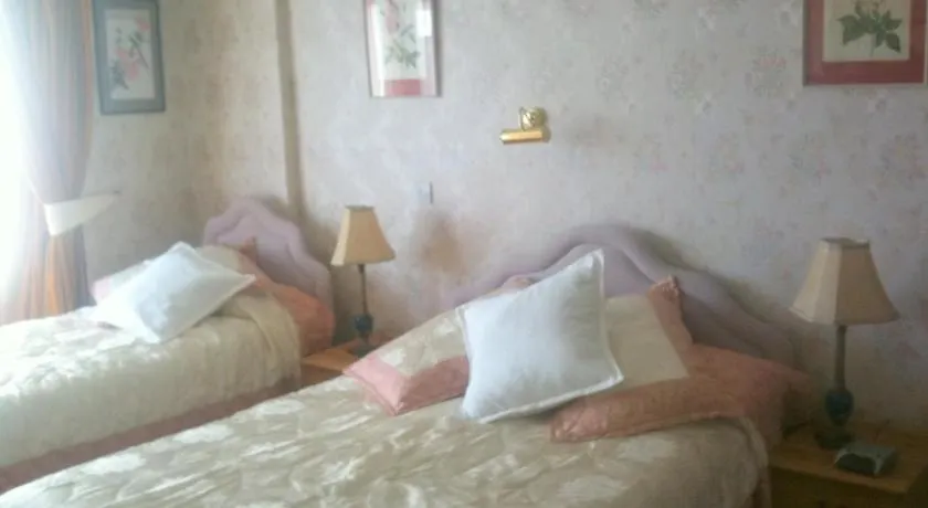 Bed & Breakfast Almond House B&B Edinburgh