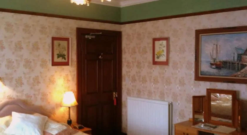 Almond House B&B Edinburgh Bed & Breakfast